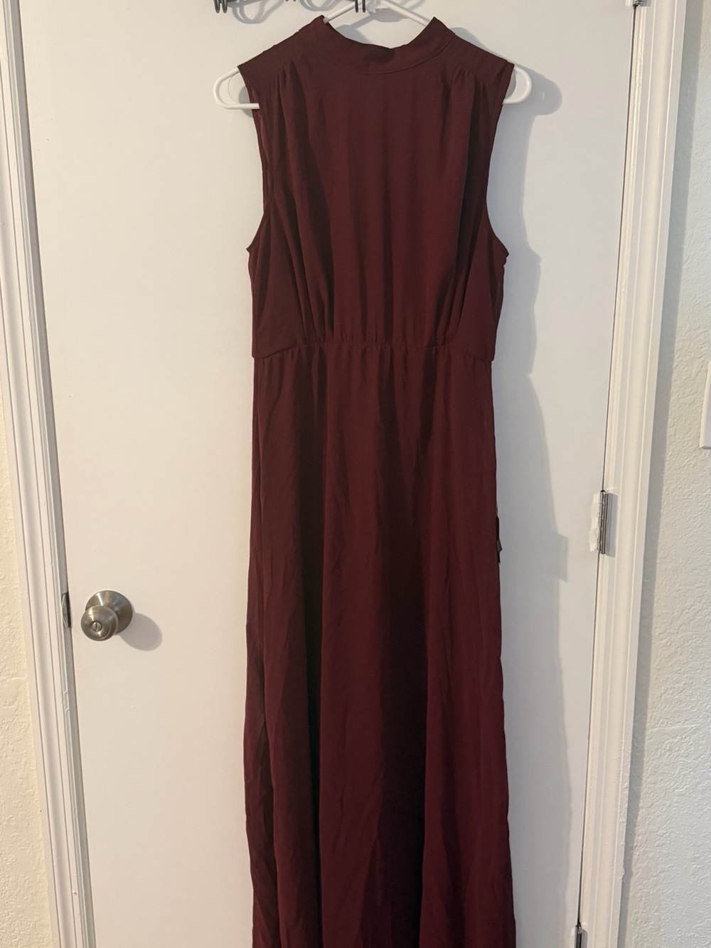 Lulu's Sleeveless Maxi Dress in Burgundy Wine